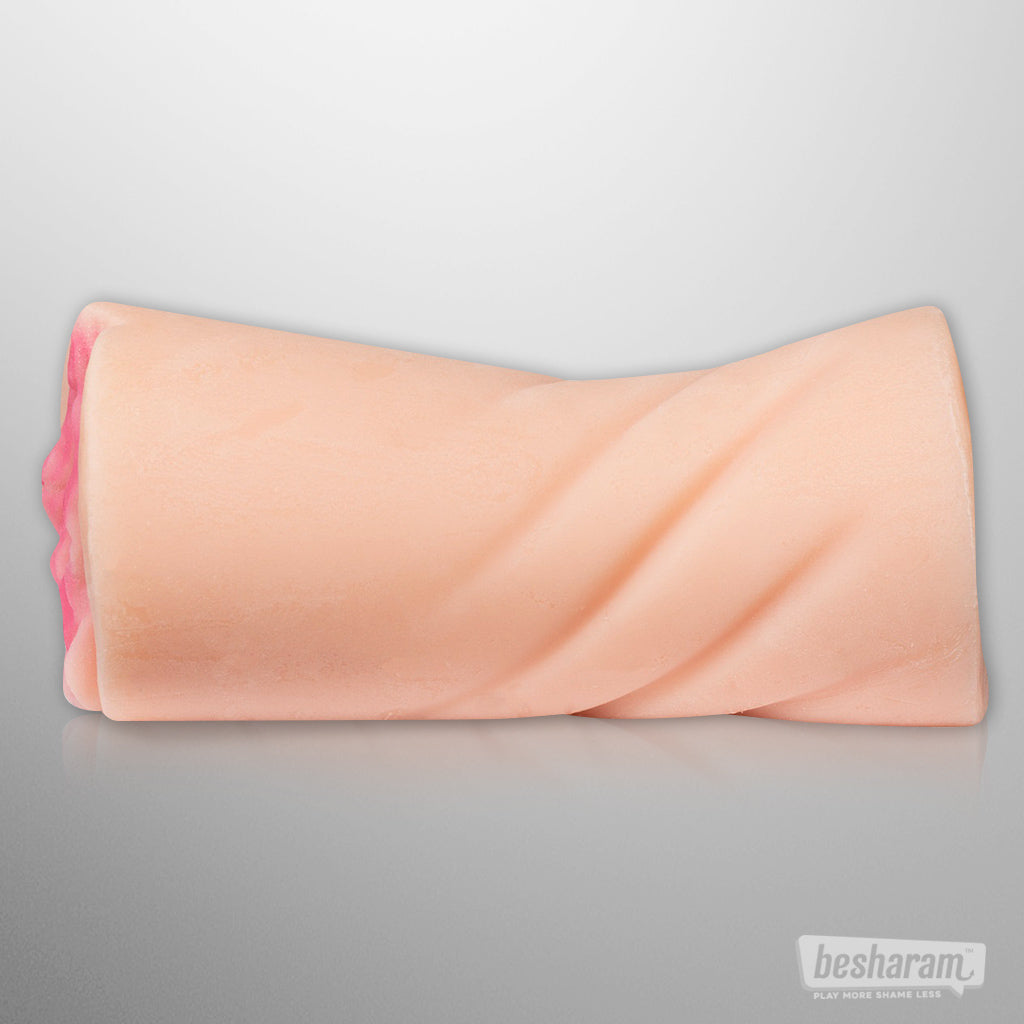 Hustler Lisa Ann Masturbator