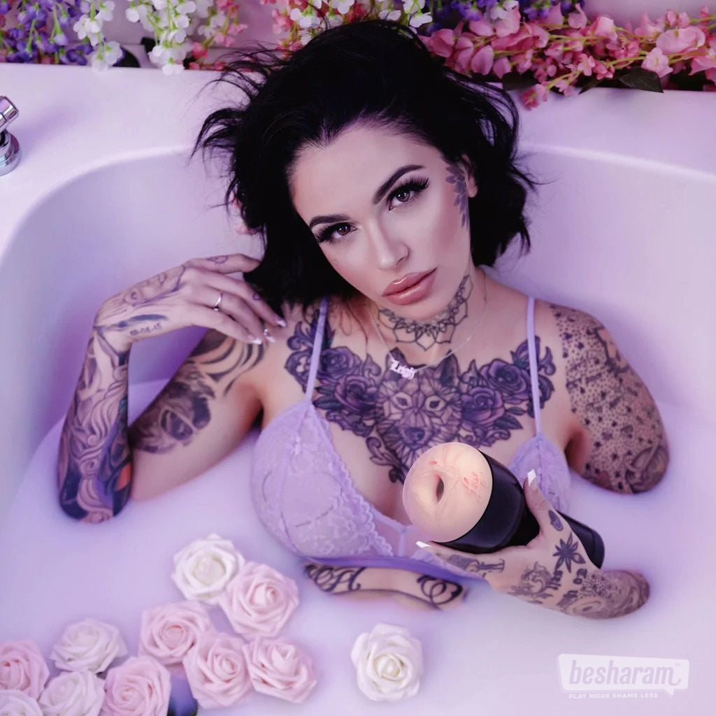 Kiiroo Feel Leigh Raven Masturbator